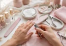 Corte de unhas feminino: como fazer do jeito certo e deixar o verniz de unhas durar mais